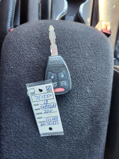 2013 Chrysler 200 Limited