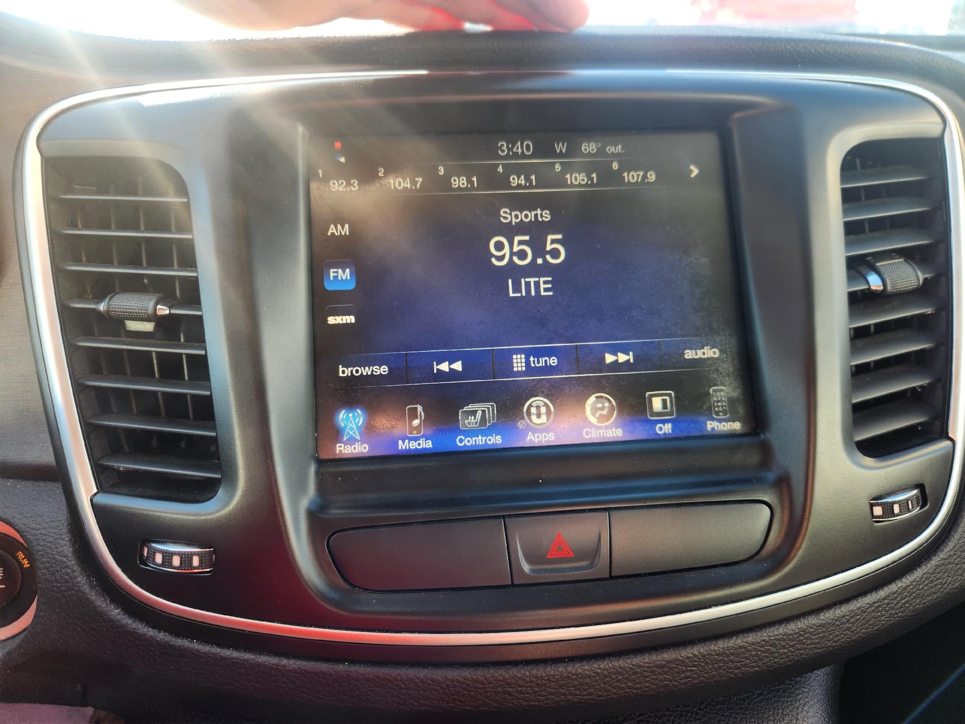 2017 Chrysler 200 Limited Platinum