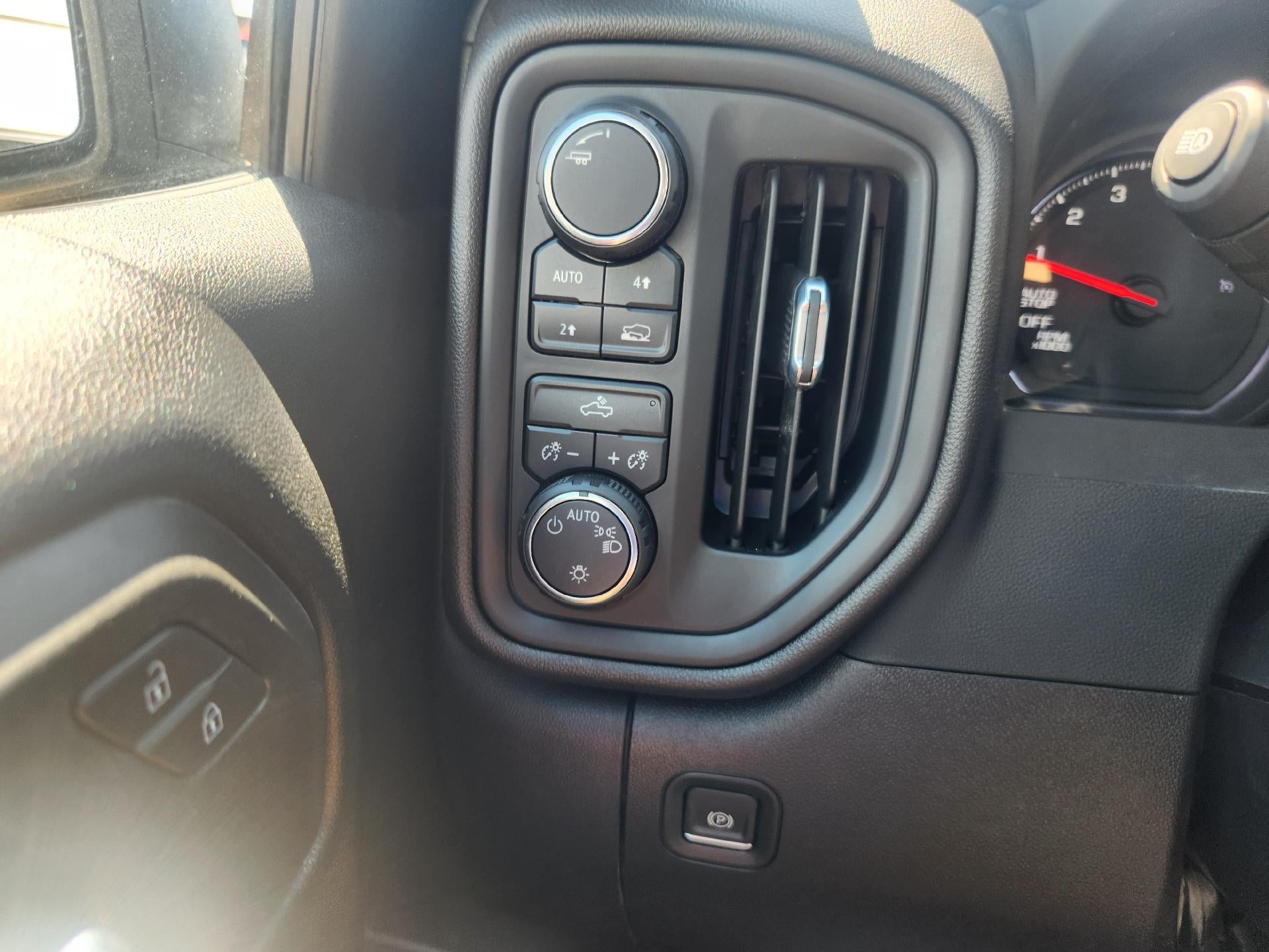 2024 Chevrolet Silverado 1500 Base