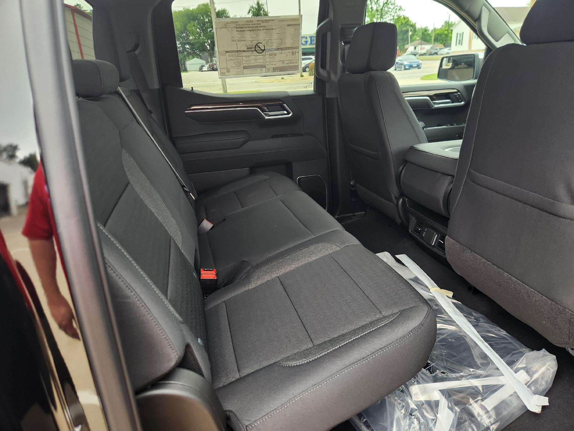 2025 Chevrolet Silverado 1500 LT (2FL)