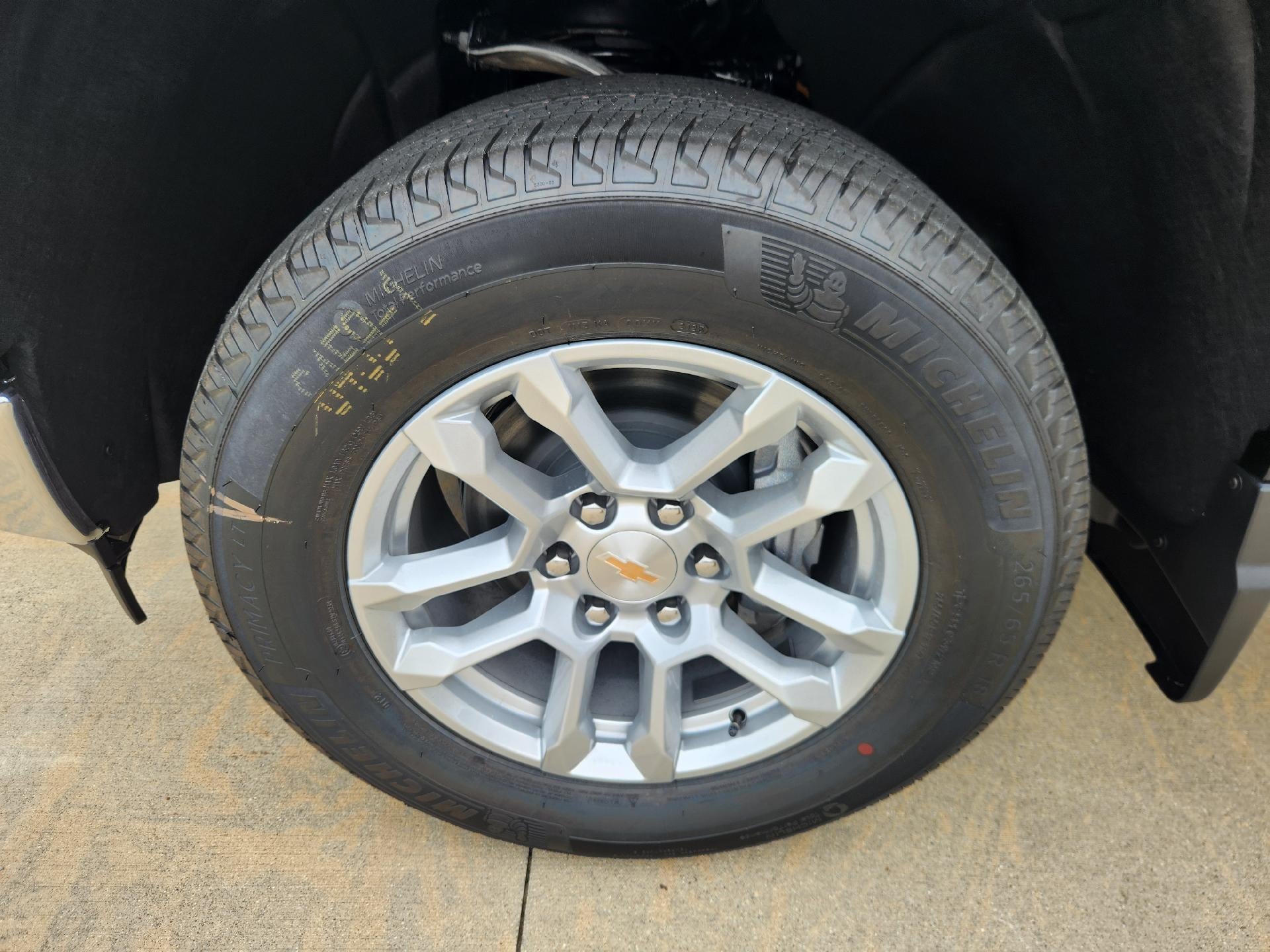 2025 Chevrolet Silverado 1500 LT (2FL)