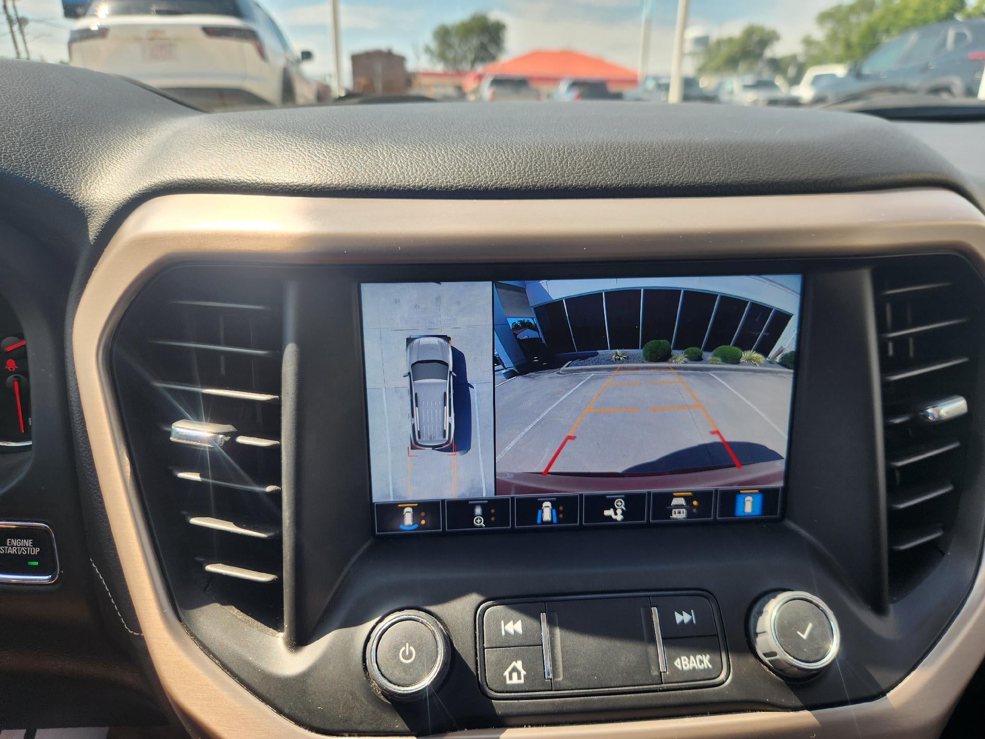 2023 GMC Acadia Denali