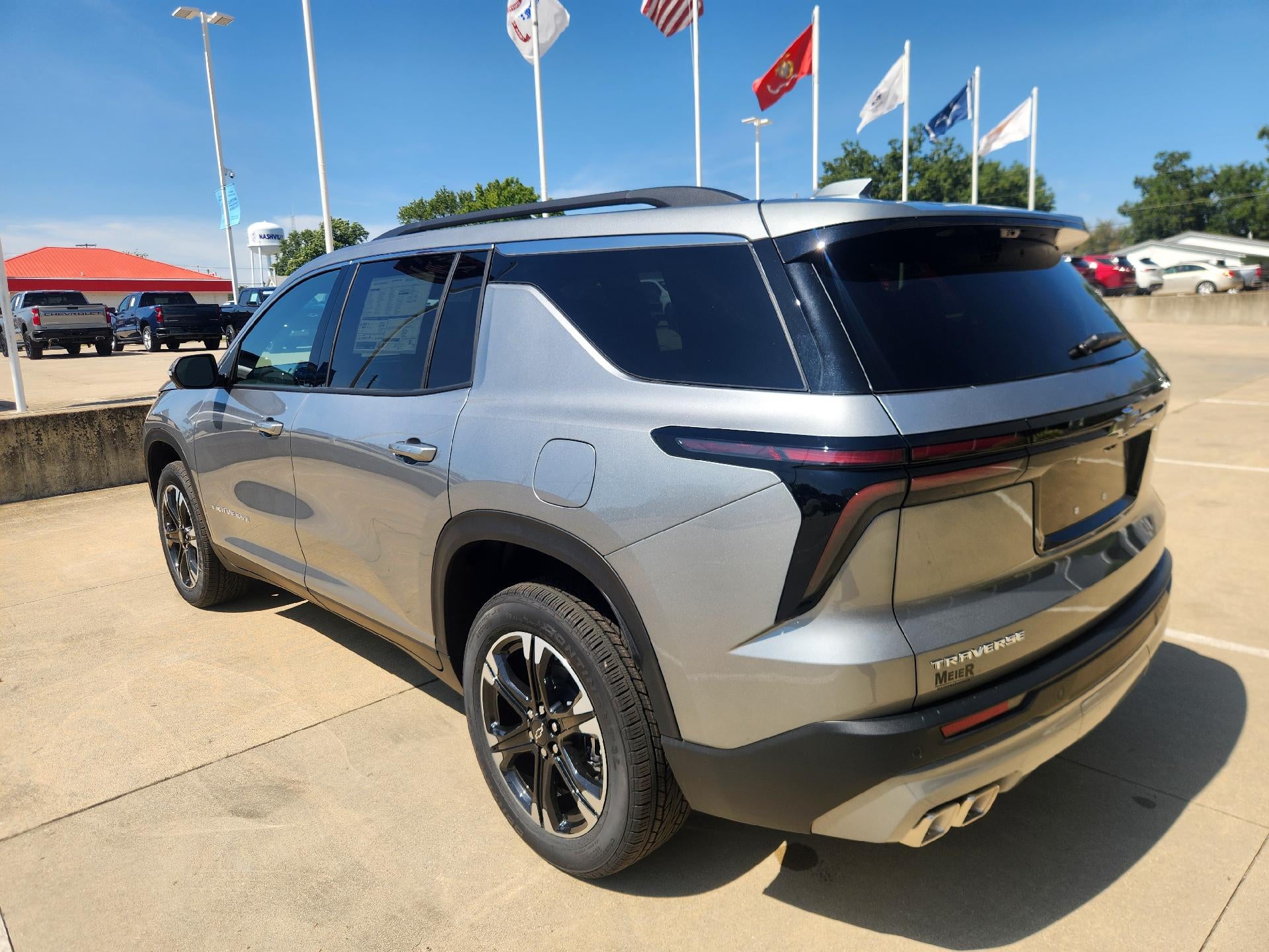 2027 Chevrolet Traverse LT