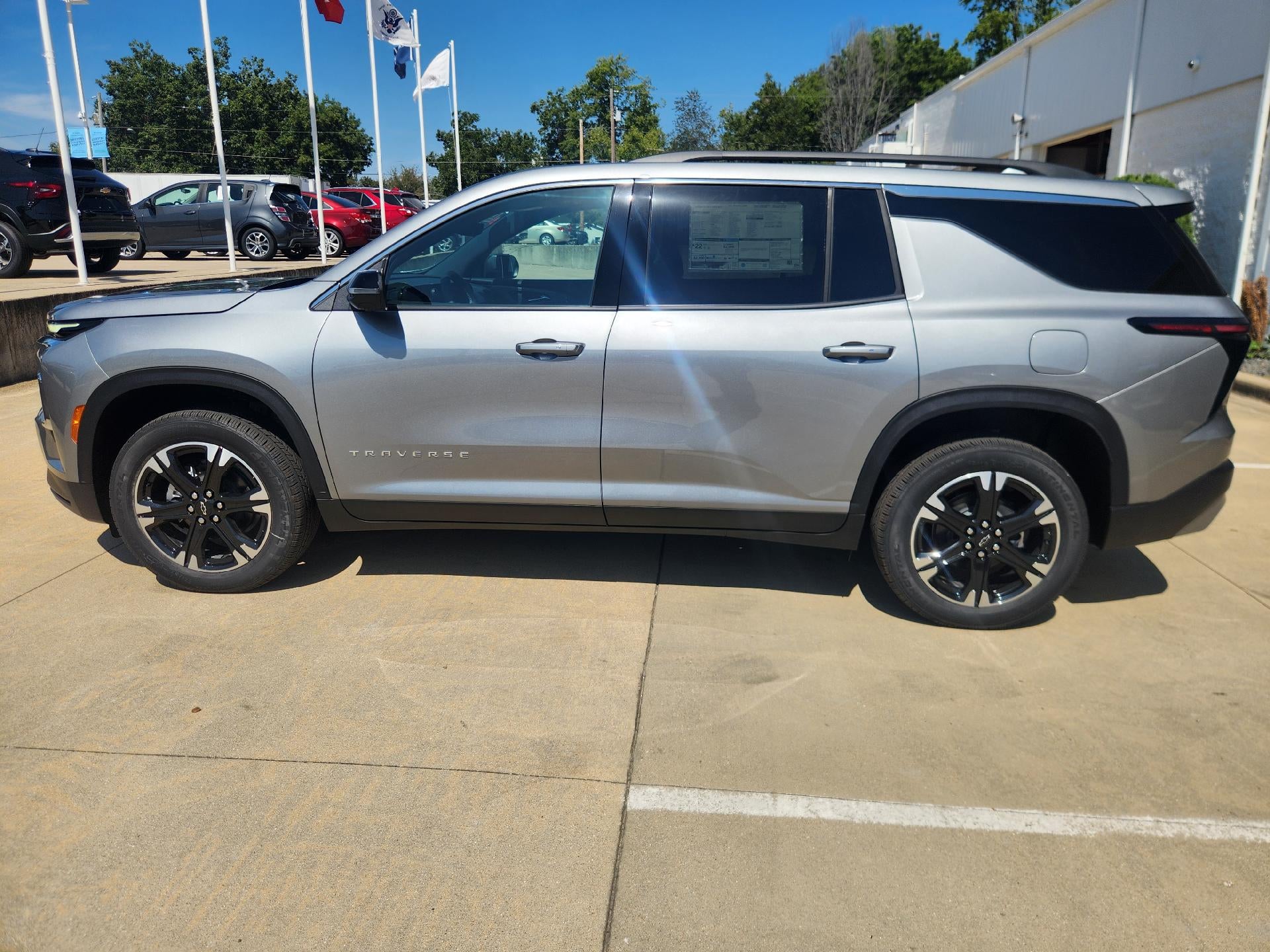 2027 Chevrolet Traverse LT
