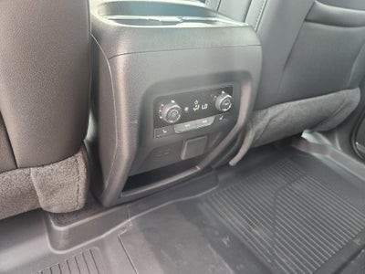 2026 Chevrolet Traverse Base