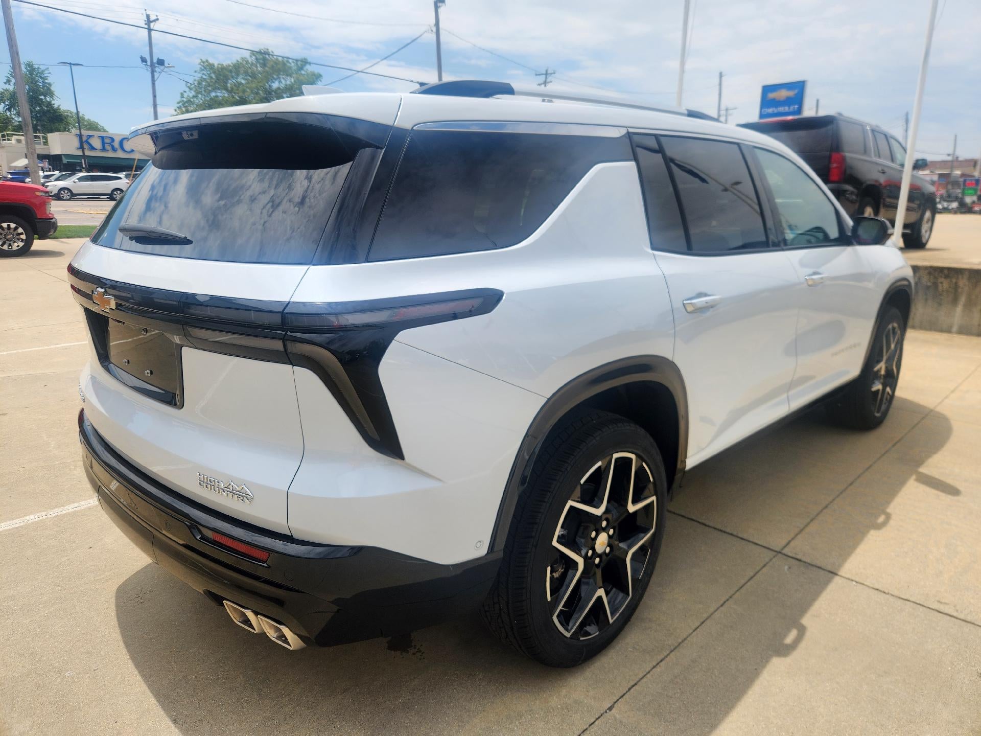 2026 Chevrolet Traverse Base