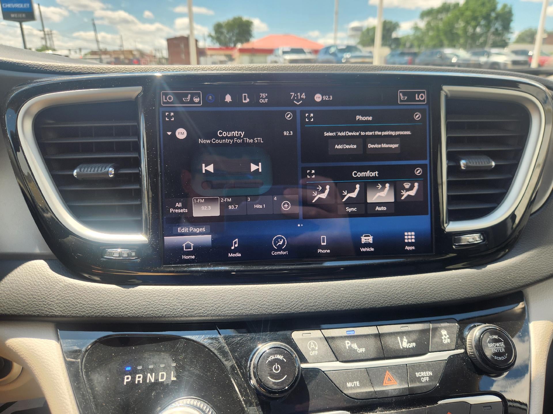 2023 Chrysler Pacifica Touring L