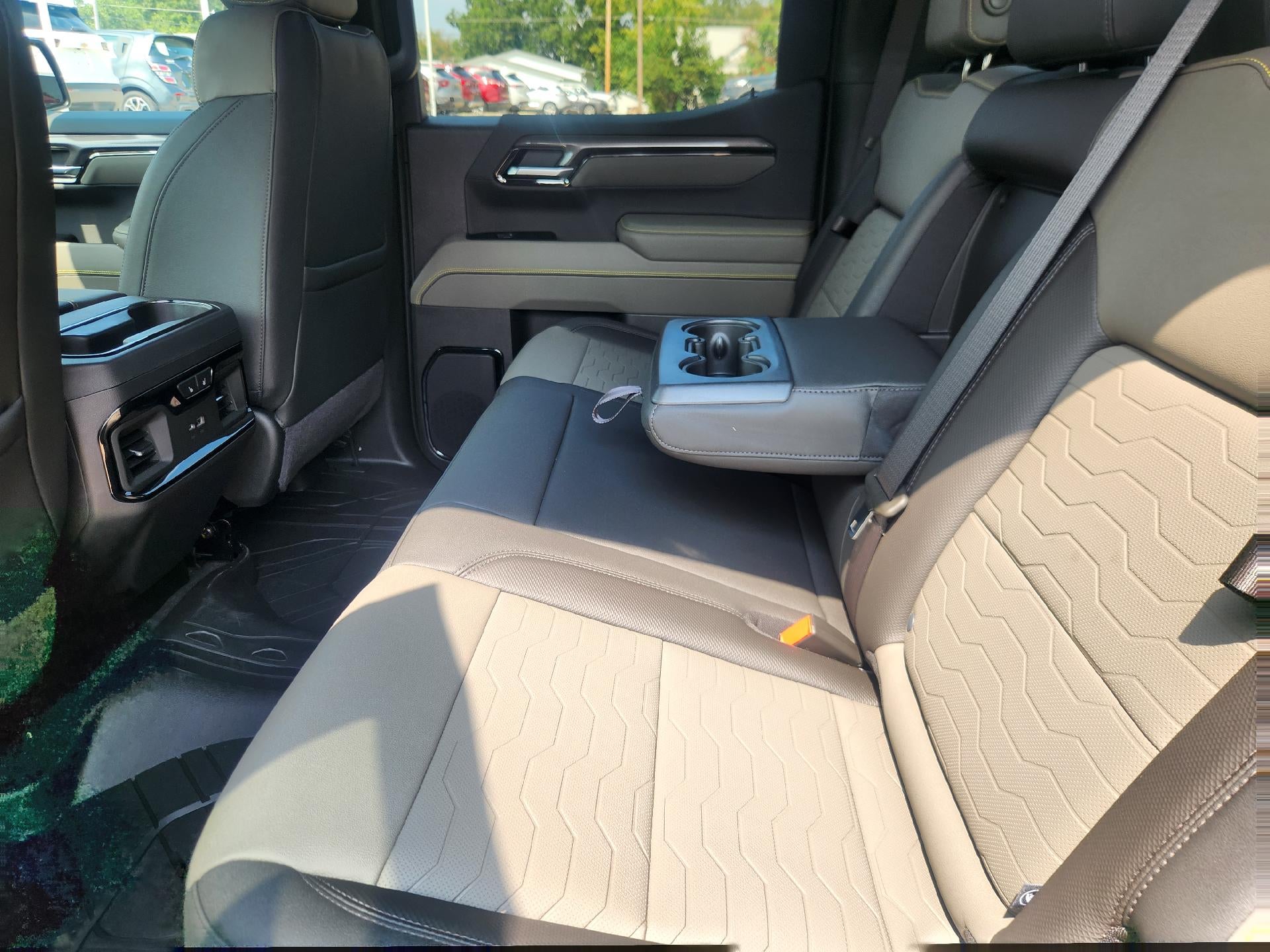 2026 Chevrolet Silverado 1500 ZR2 - Photo 23