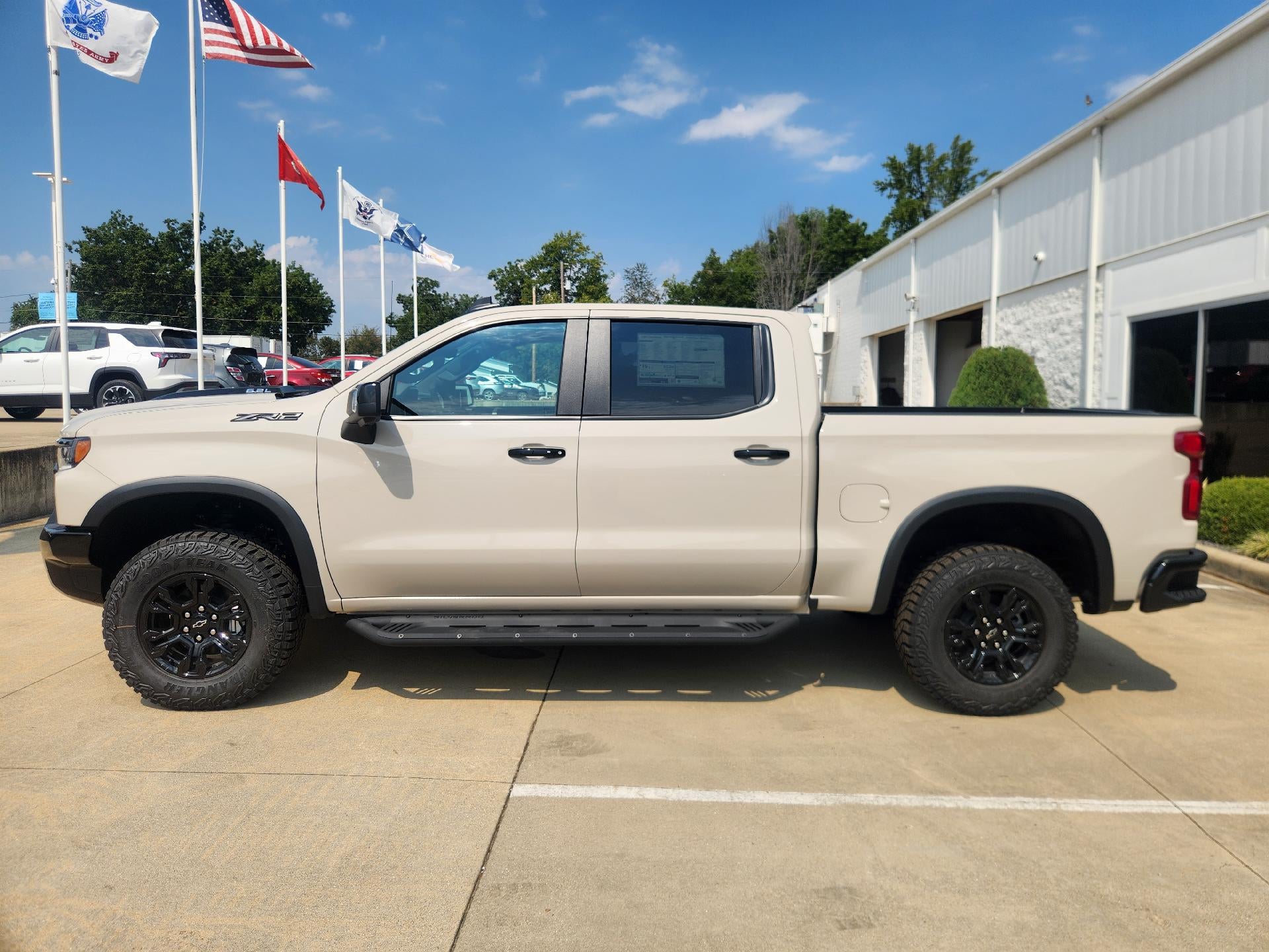 2026 Chevrolet Silverado 1500 ZR2 - Photo 8