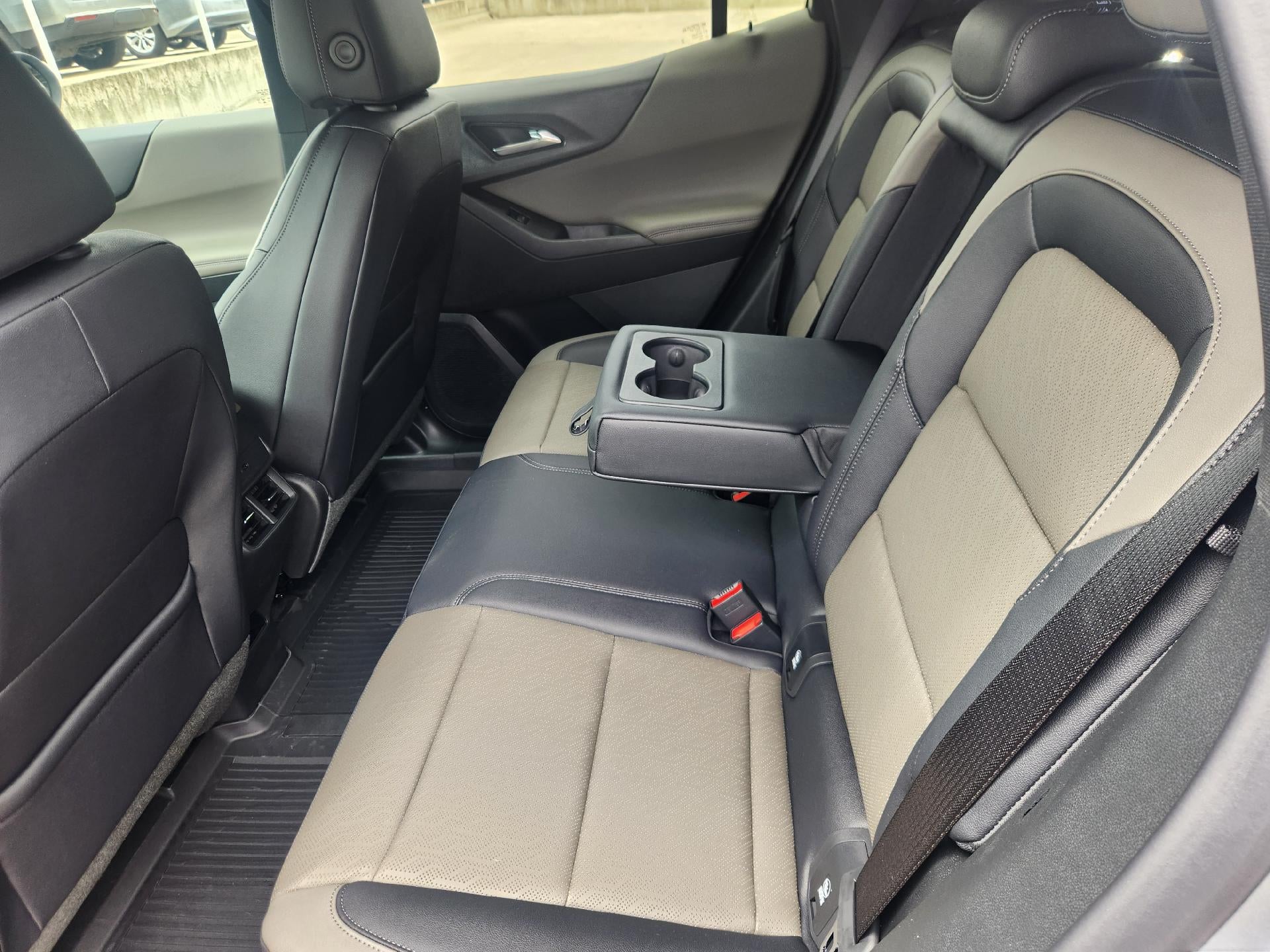 2026 Chevrolet Equinox Base
