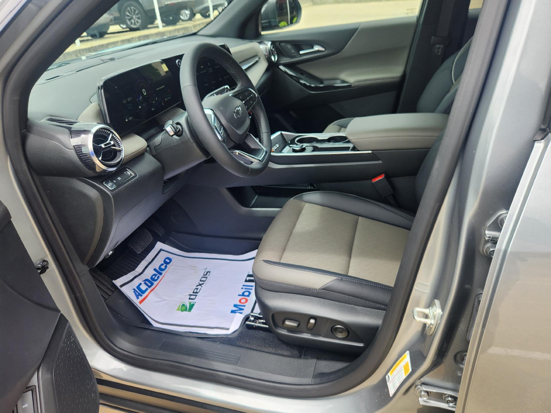 2026 Chevrolet Equinox Base