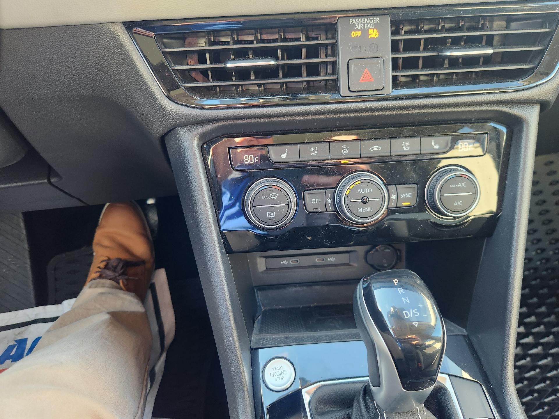 2023 Volkswagen Taos SEL