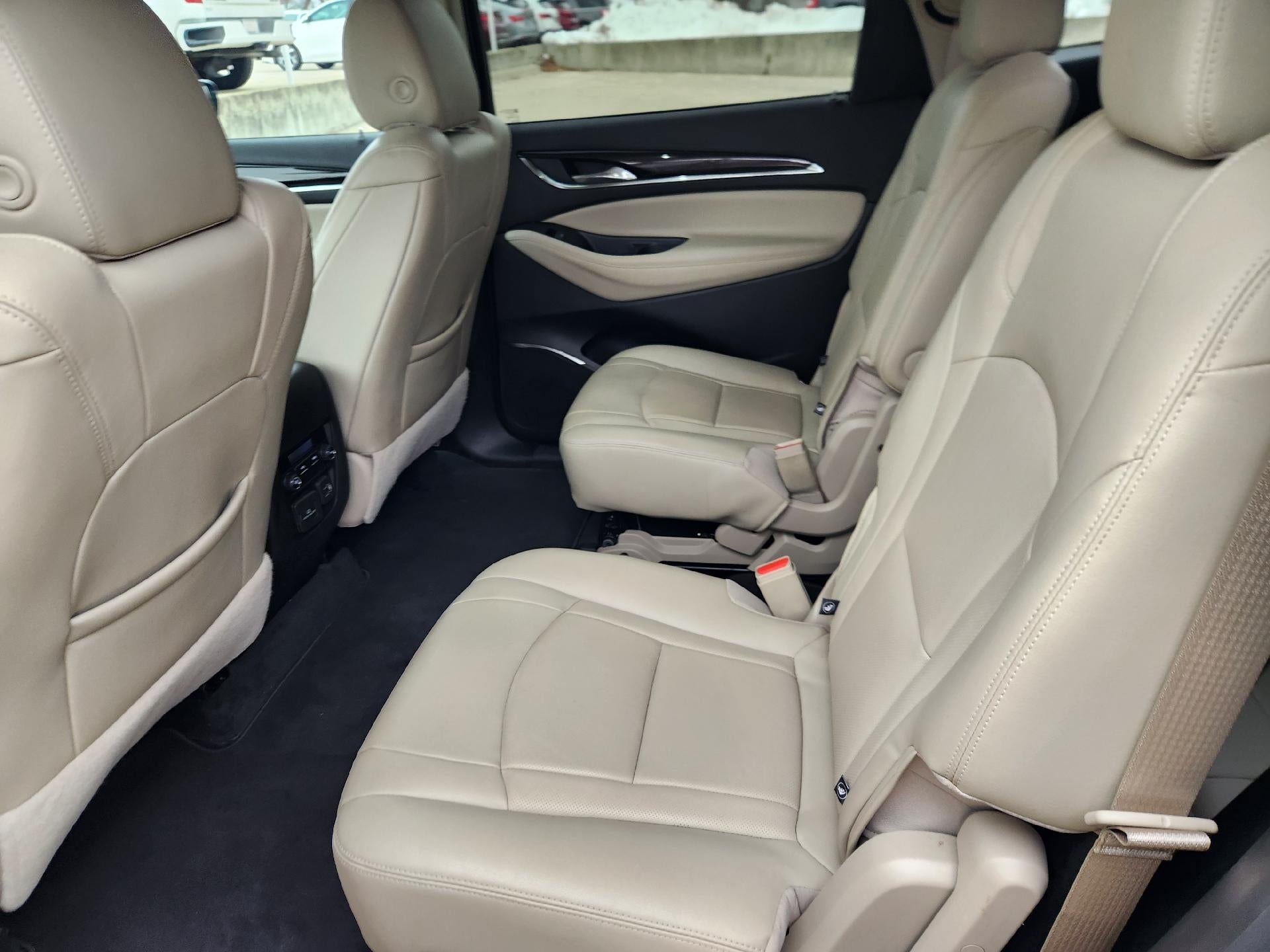 2021 Buick Enclave Essence