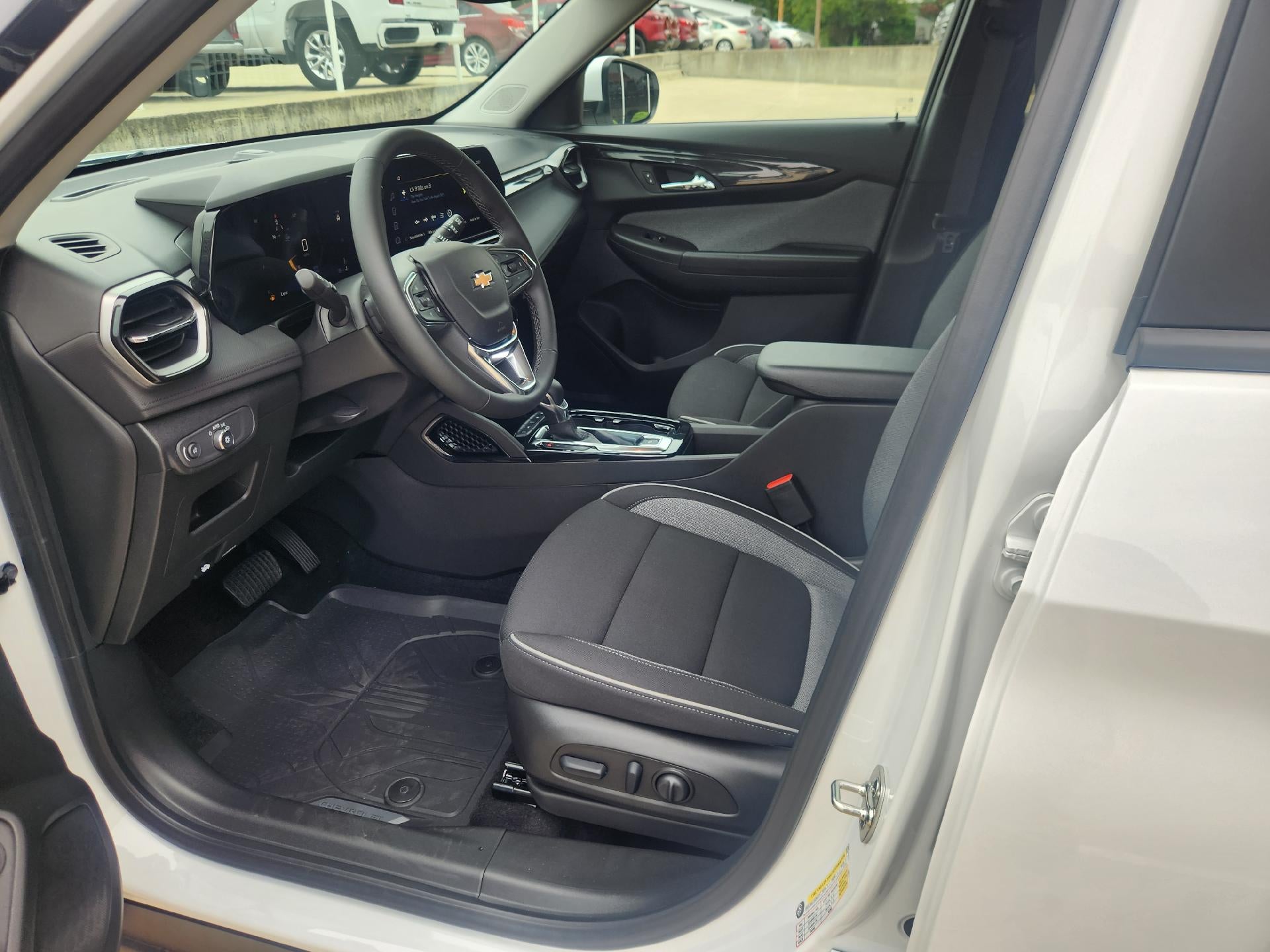 2026 Chevrolet Trailblazer LT - Photo 9